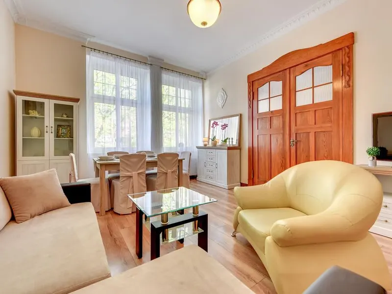 Geräumige Wohnung | 4 Schlafzimmer | In der Nähe des Bahnhofs in Sopot – Foto 1