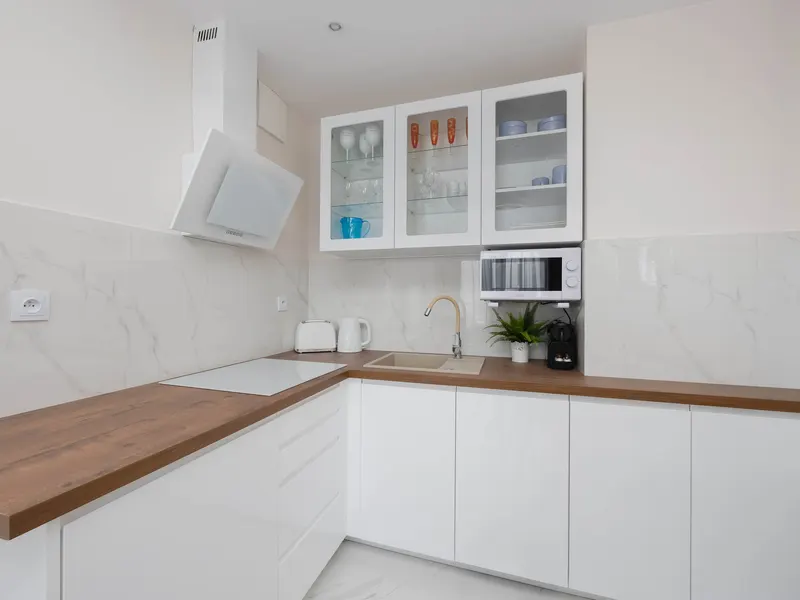Stilvolle Wohnung | Parkplatz | Arbeitsplatz – Foto 3