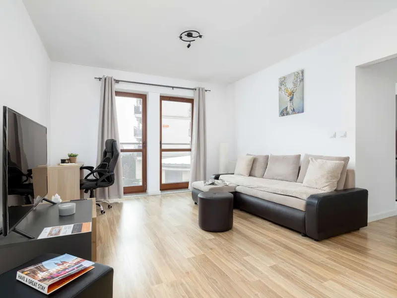 Helles Apartment mit Schlafzimmer | Arbeitsbereich – Foto 2
