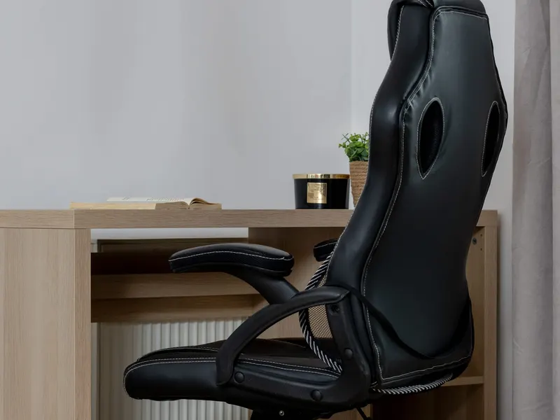 Helles Apartment mit Schlafzimmer | Arbeitsbereich – Foto 5