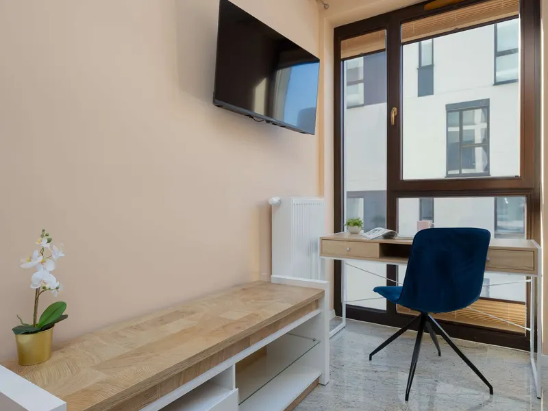Bright Apartment in the Center | Two Parking Spaces and Balcony – photo 2