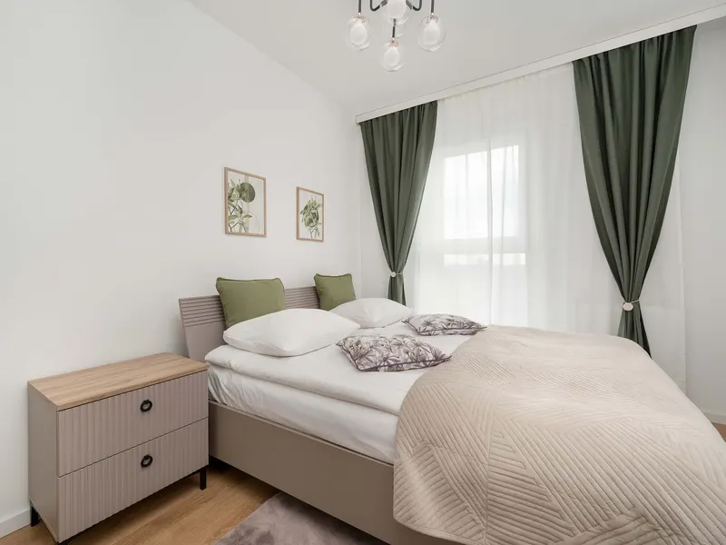 Przestronny Apartament z Balkonem | Widok na Rzekę – zdjęcie 2