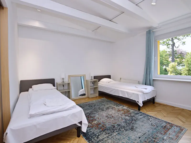 Przestronny Apartament | Dwie Sypialnie | Przyjazny Zwierzętom – zdjęcie 3