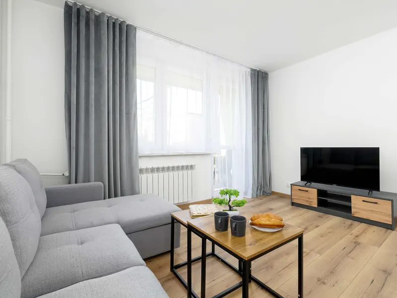 Komfortowy Apartament w Bielsku | Balkon | Miejsce do Pracy – zdjęcie 1