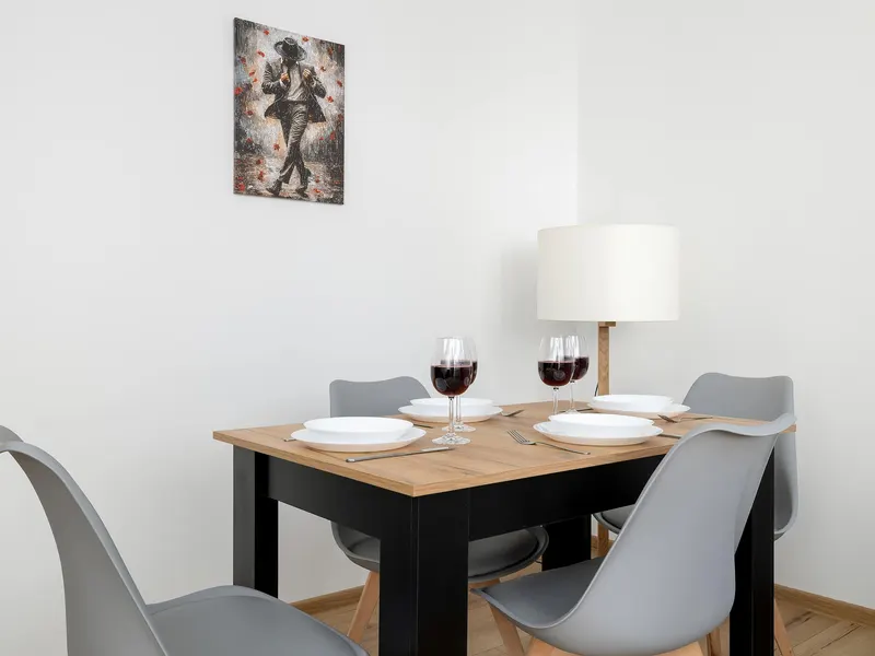Komfortowy Apartament w Bielsku | Balkon | Miejsce do Pracy – zdjęcie 4