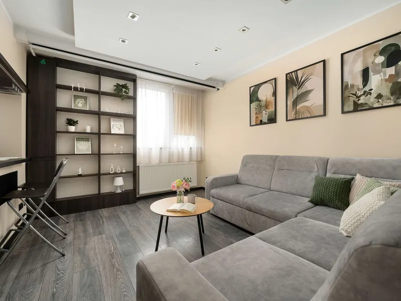 Klimatyczne Studio z Projektorem | Stare Miasto, 200 m do Rynku – zdjęcie 1
