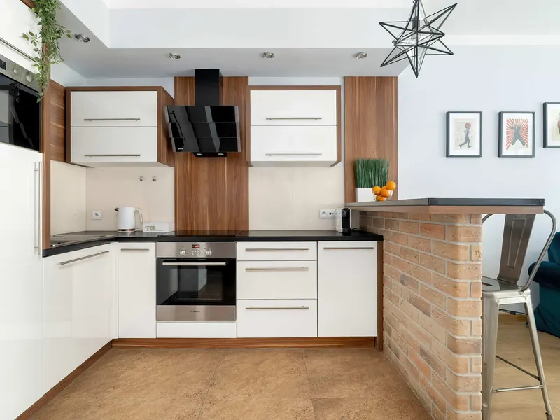 Stilvolle Wohnung im Zentrum | Balkon | Parkplatz | Nähe zum Bahnhof – Foto 3