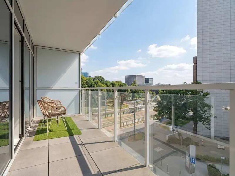 Stilvolle Wohnung im Zentrum | Balkon | Parkplatz | Nähe zum Bahnhof – Foto 4