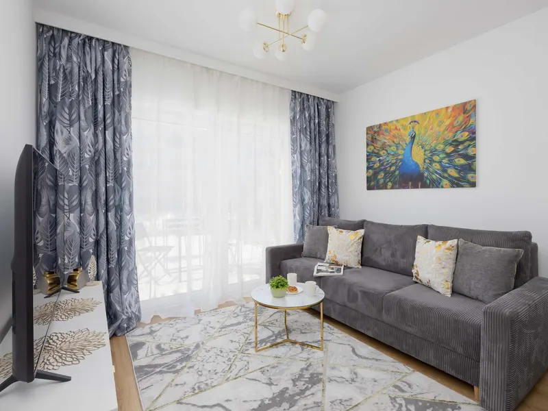Komfortowy Apartament z Ogródkiem | Prywatny Parking – zdjęcie 1