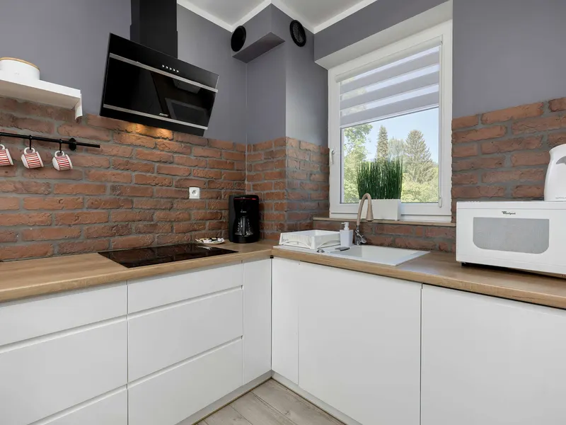 Stilvolle Wohnung | Bergblick, Balkon, Parkplatz – Foto 3