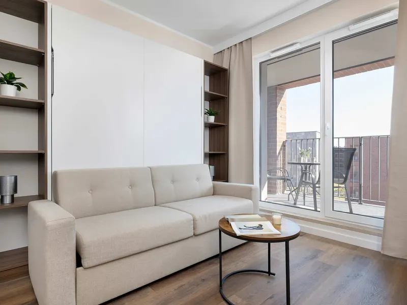 Air-conditioned Studio with Balcony | Close to Main Station – photo 1