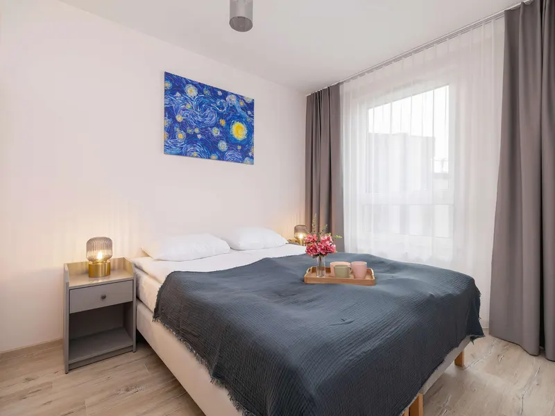 Elegant Apartment with Balcony | Parking | Workspace – photo 2