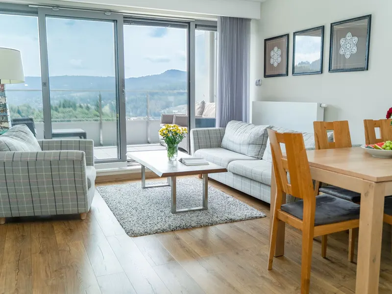Apartament z Widokiem na Góry | Parking i Dwie Sypialnie – zdjęcie 1