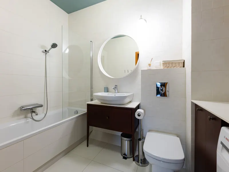 Komfortowy Apartament w Sopocie | Parking, Balkon i Wanna – zdjęcie 4