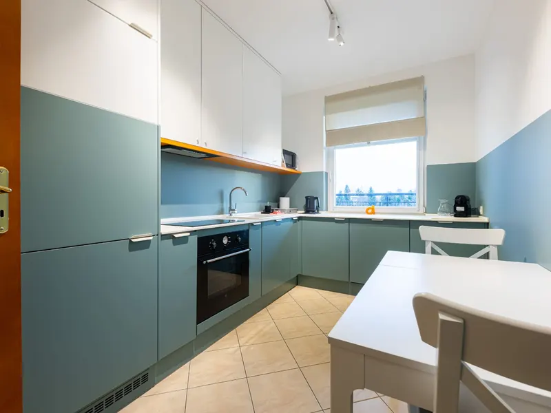 Komfortowy Apartament w Sopocie | Parking, Balkon i Wanna – zdjęcie 3