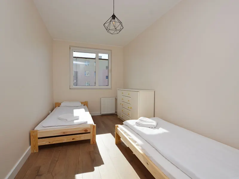 Przestronny Apartament | 3 Sypialnie | Balkon | Blisko Plaży – zdjęcie 3
