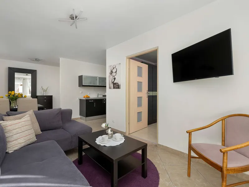 Przytulny Apartament | Balkon | Blisko Plaży i Centrum – zdjęcie 5