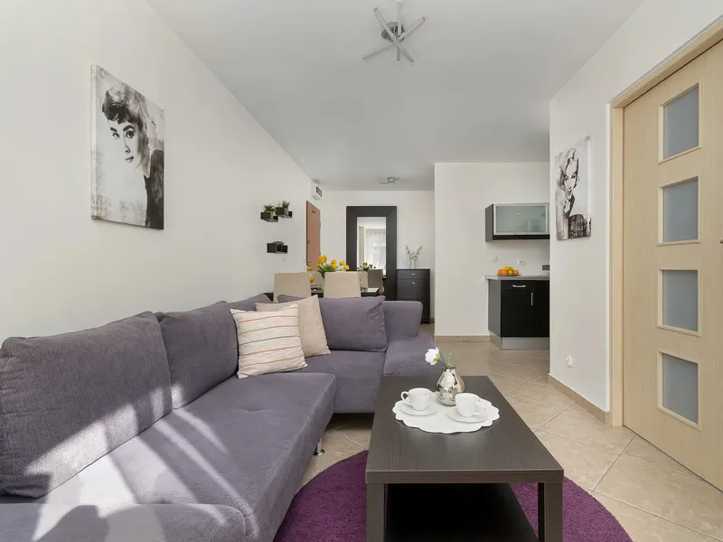 Przytulny Apartament | Balkon | Blisko Plaży i Centrum – zdjęcie 1