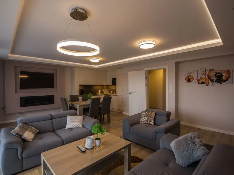Apartament z Balkonem i Widokiem na Góry | Klimatyzacja i Parking – zdjęcie 4