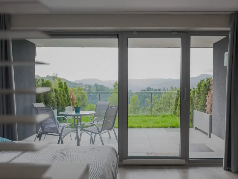 Modernes Studio mit Terrasse | Bergblick – Foto 2