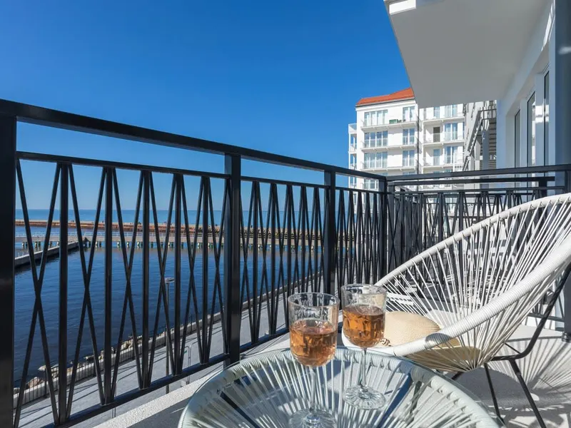 Stylish Studio | Balcony with Ocean View | Parking – photo 3