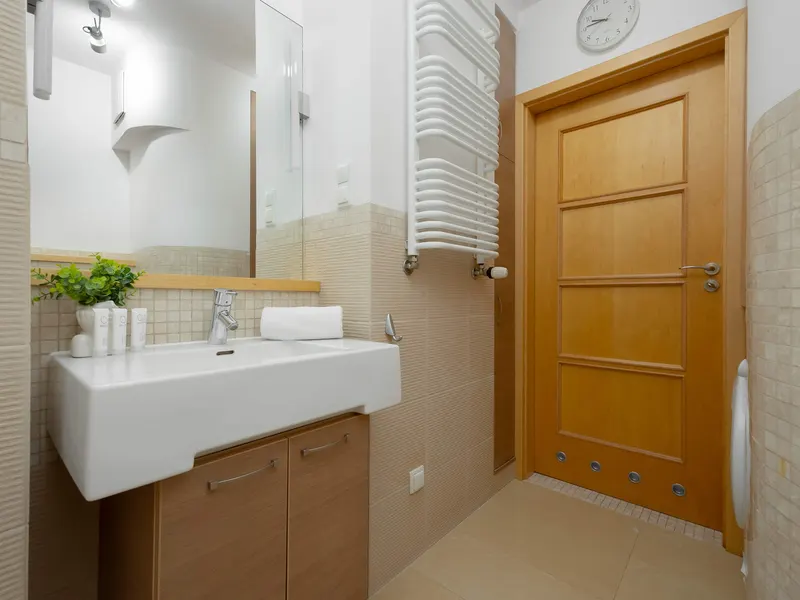 Bright Apartment with a Balcony | A Place to Work – photo 4