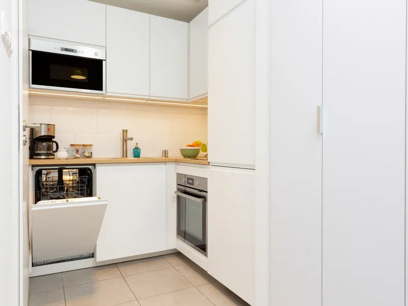 Elegantes Studio | Smart TV und Spielplatz im Innenhof – Foto 4