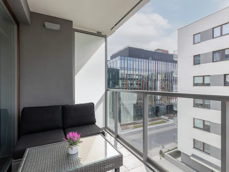Tasteful Apartment with Parking | Close to Arcadia – photo 3