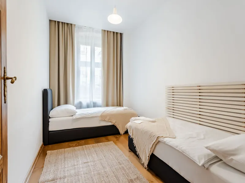 Komfortables Apartment für 6 Personen | Arbeitstisch – Foto 2