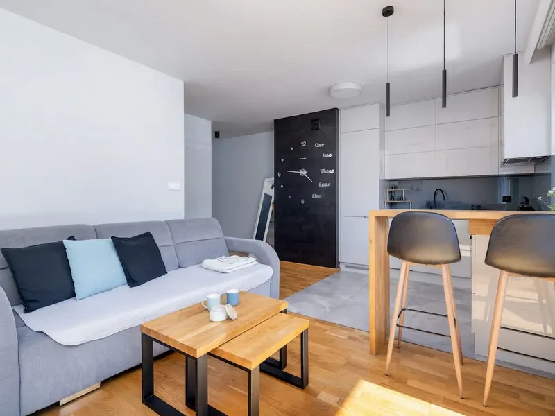 Geräumige Wohnung | 2 Schlafzimmer, Balkon und Parkplatz – Foto 1