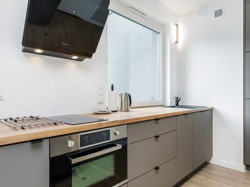 Stilvolle Einzimmerwohnung im Zentrum von Posen | Balkon und Parkplatz – Foto 3