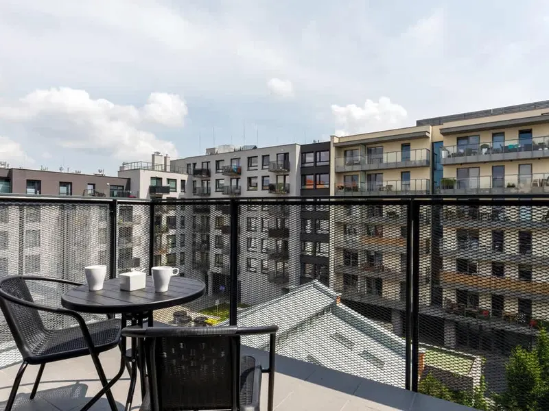 Stilvolle Einzimmerwohnung im Zentrum von Posen | Balkon und Parkplatz – Foto 5