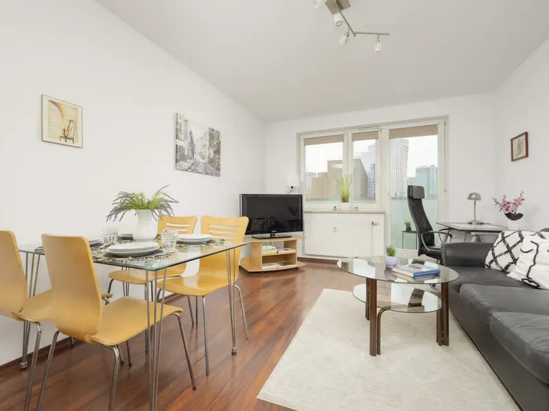 Nowoczesny Apartament w Centrum | Parking, Balkon i Basen – zdjęcie 5