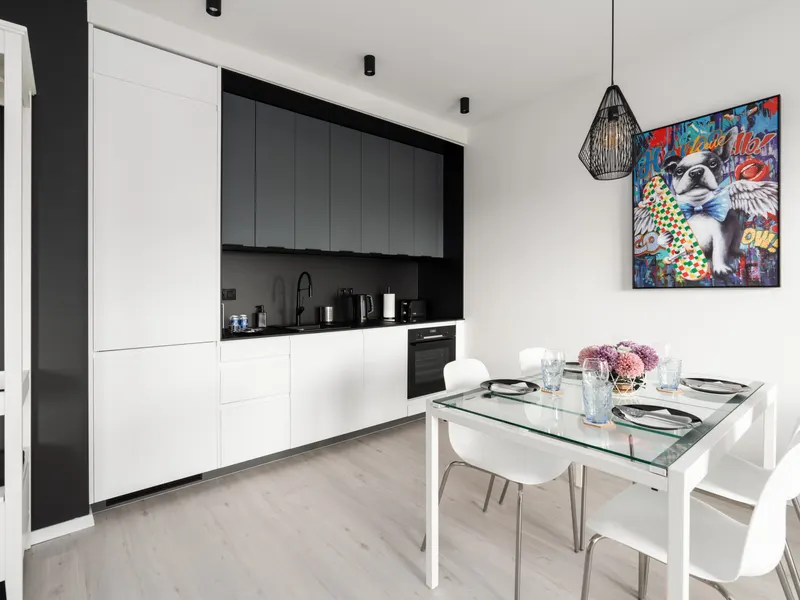 Słoneczny Apartament z Balkonem | Parking | Widok na Jezioro – zdjęcie 4