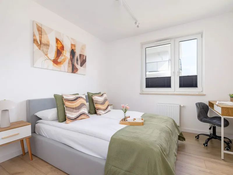 Komfortable Wohnung | Parkplatz, Klimaanlage, Balkon – Foto 2