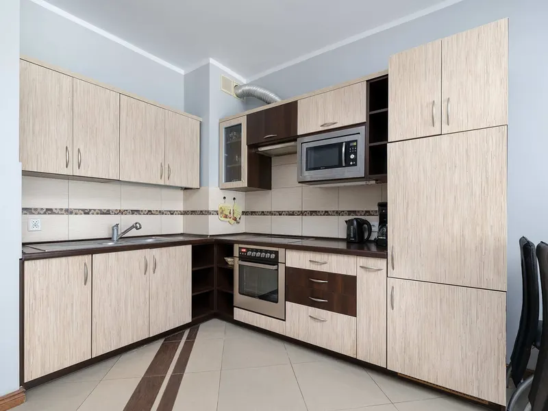 Przytulny Apartament z Tarasem | Blisko Dworca – zdjęcie 3
