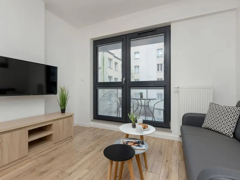 Functional Apartment | Balcony and Workspace – photo 4