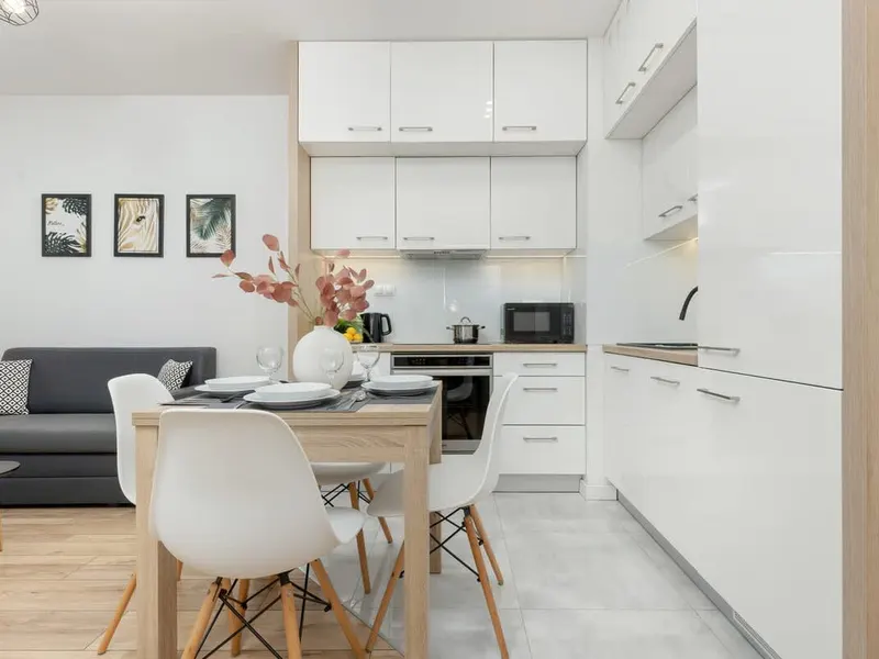 Functional Apartment | Balcony and Workspace – photo 5