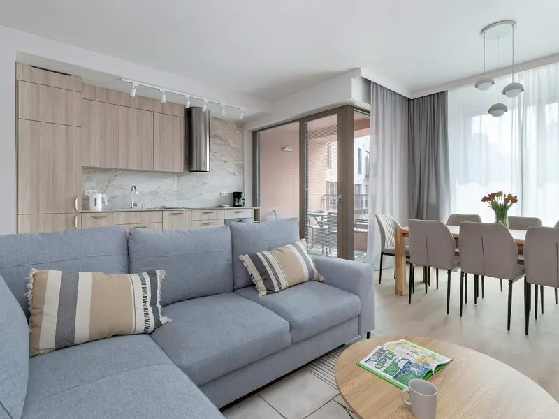 Stilvolle Zwei-Zimmer-Wohnung | Balkon | Zentrum – Foto 1