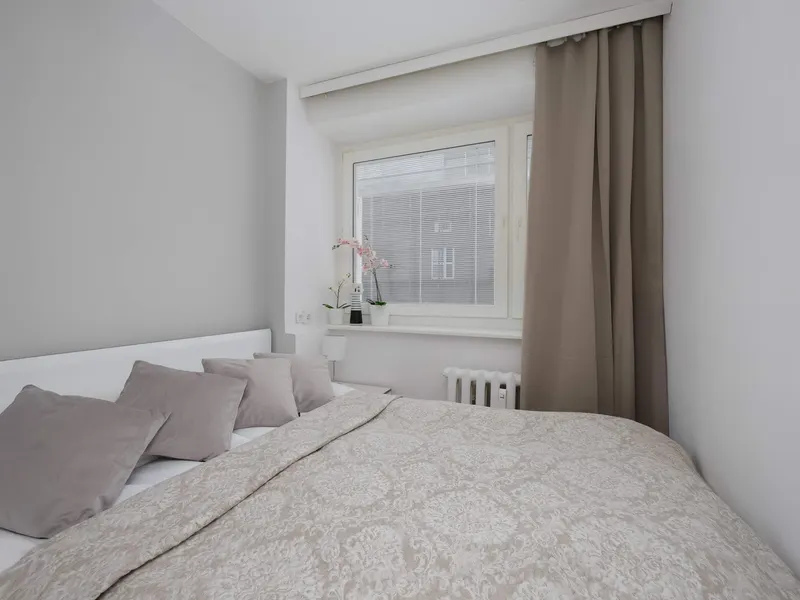 Bright Apartment with a Balcony | The Strict Centre of Warsaw – photo 2