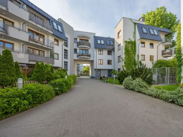 Dlaczego warto skorzystać z naszej strony przy wynajmie apartamentu w Pruszkowie?