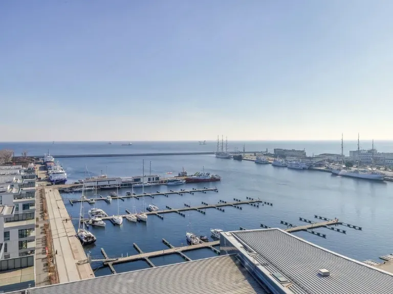 Widok na port w Gdyni