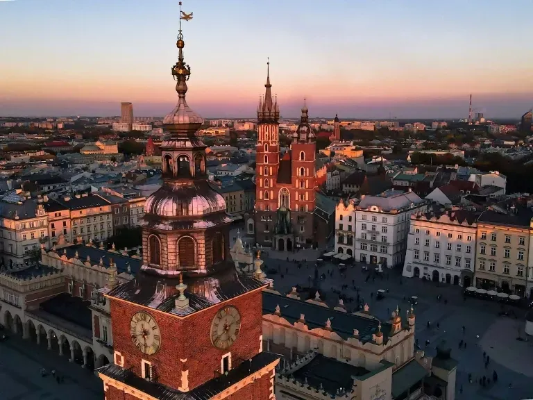 Rynek o zachodzie słońca, Kraków