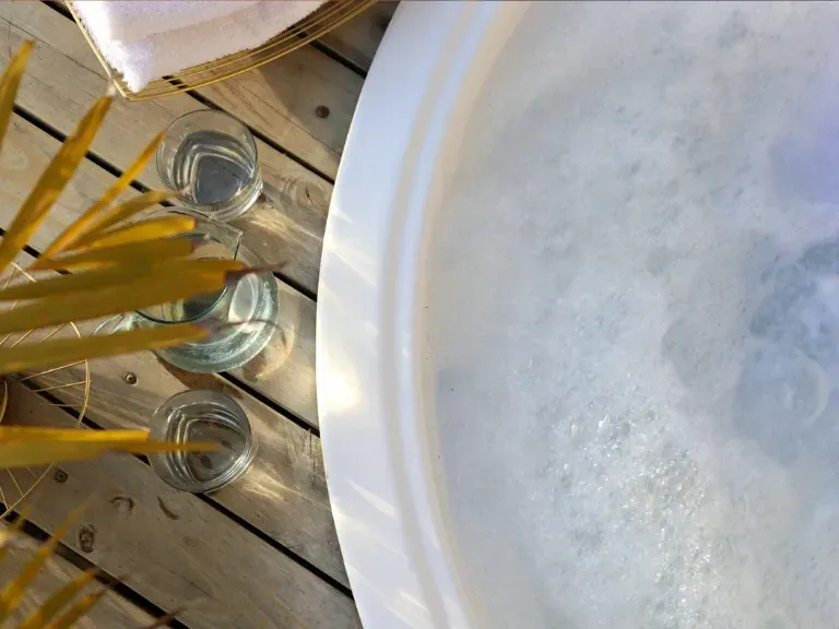 Cena wynajęcia apartamentu z jacuzzi w Krakowie