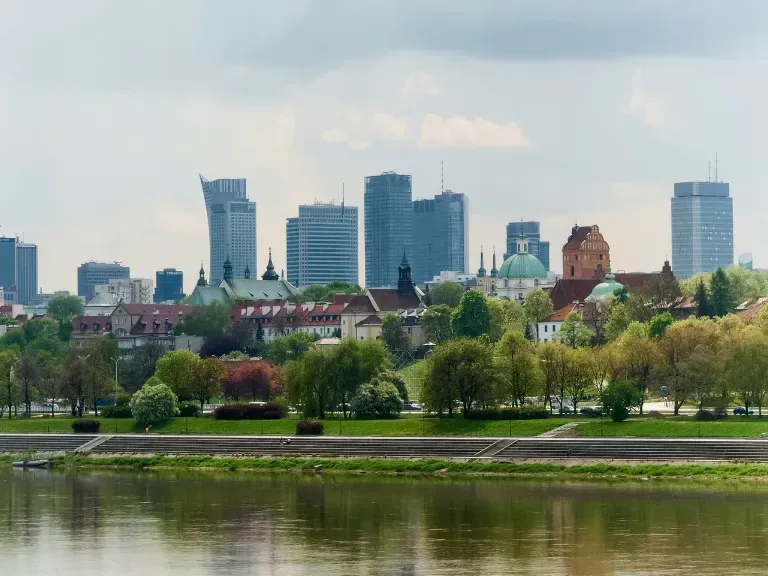 Dlaczego warto szukać apartamentów w Warszawie za pośrednictwem naszej strony?