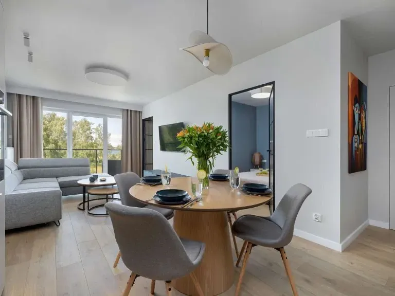Elegancki apartament przy ulicy Spadochroniarzy w Dziwnowie