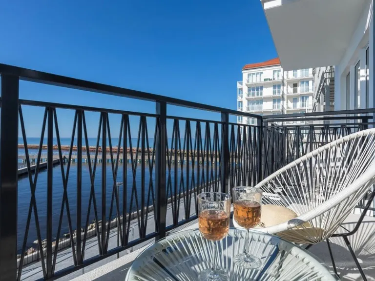 Widok z balkonu w apartamencie w Darłowie